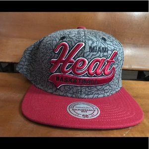 🌊Miami Heat Adjustable Fit Hat🌊